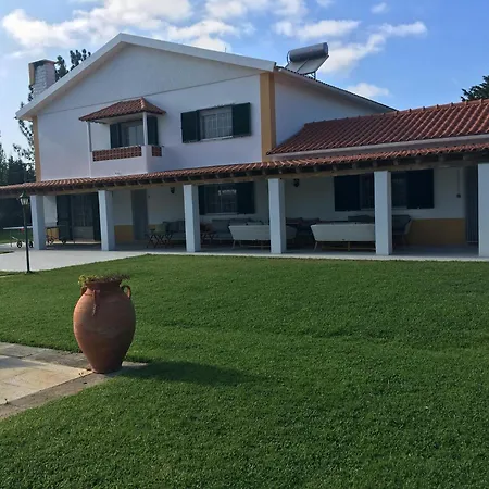 Quinta Turki Malika Obidos